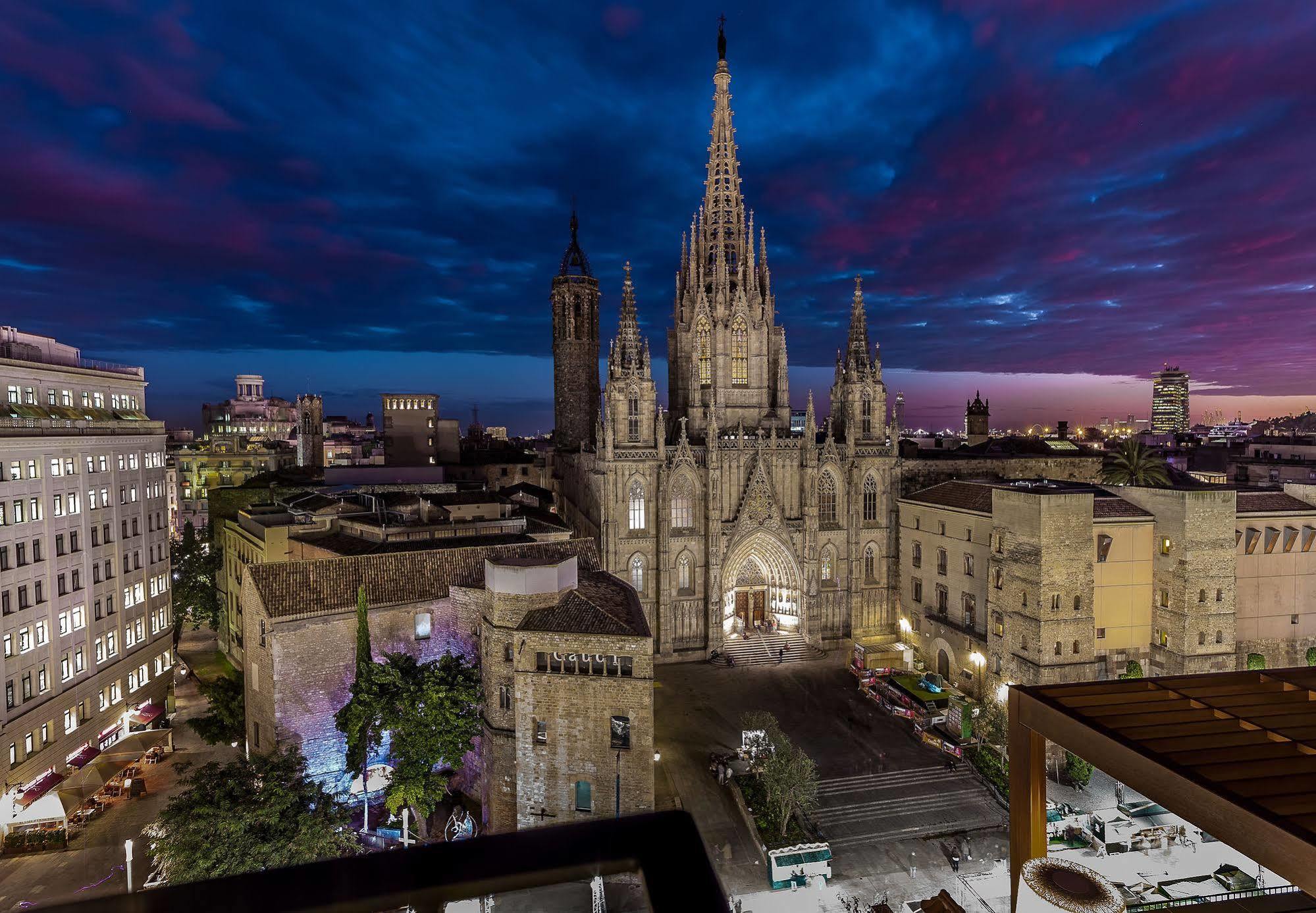 Regencia Colon Hotel Barcelona Exterior photo